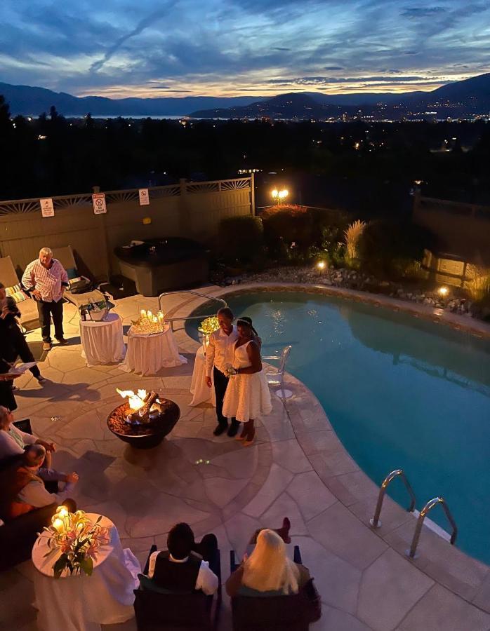 A Vista Villa Couples Retreat Kelowna Exterior foto